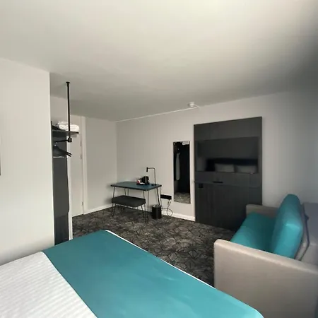 Normandy Hotel-2